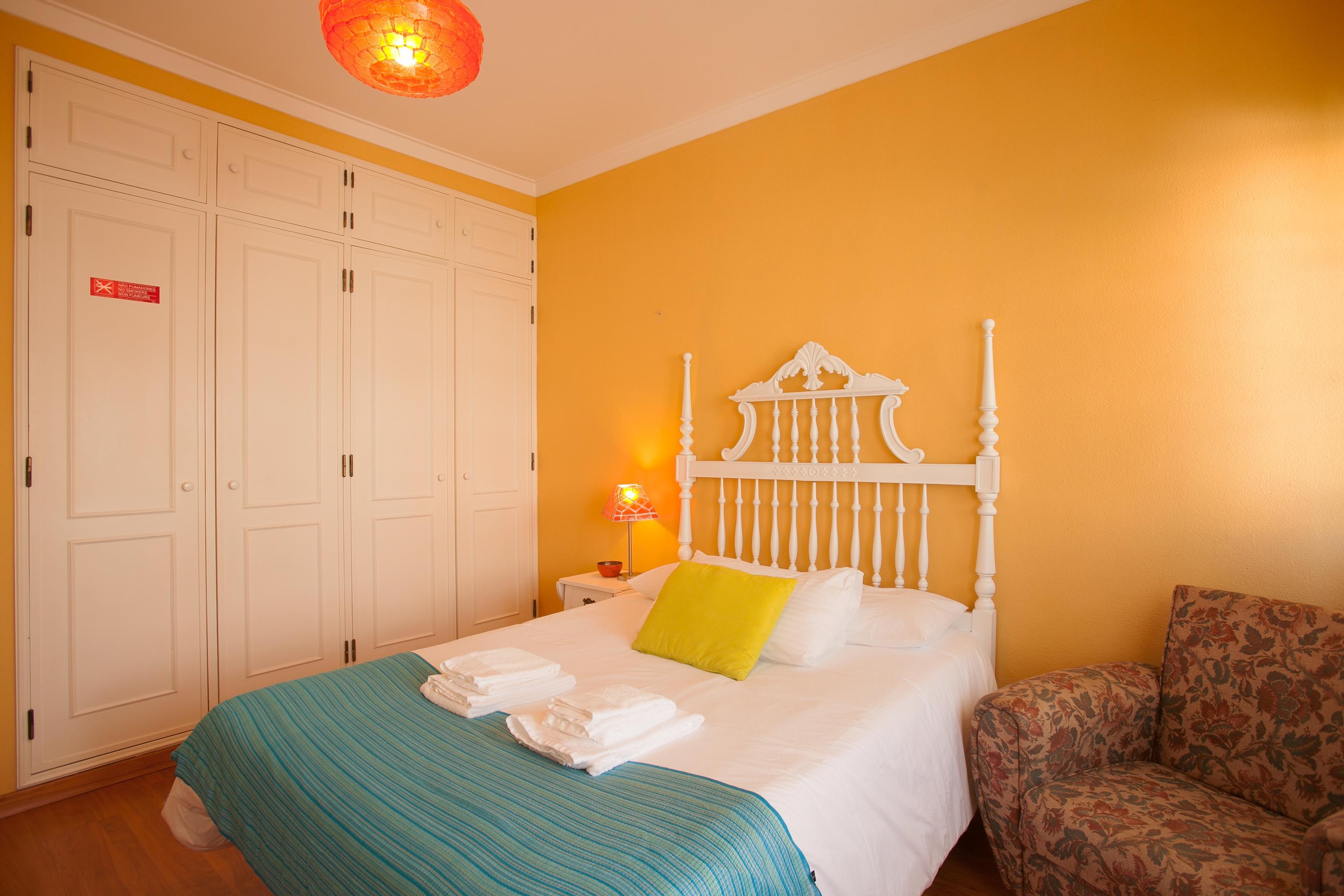 Ericeira Chill Hill Hostel & Private Rooms - Peach Garden Экстерьер фото
