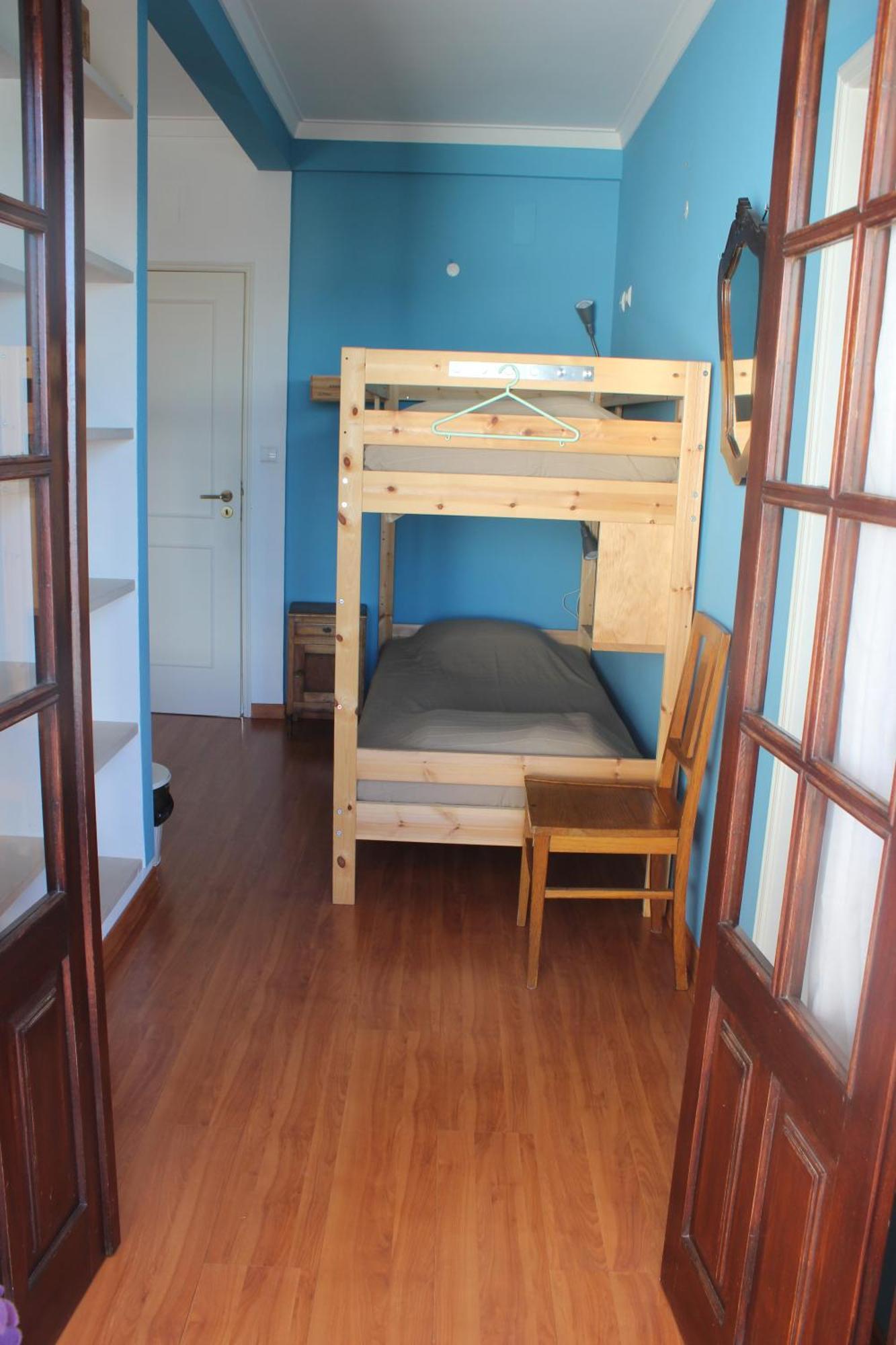 Ericeira Chill Hill Hostel & Private Rooms - Peach Garden Номер фото