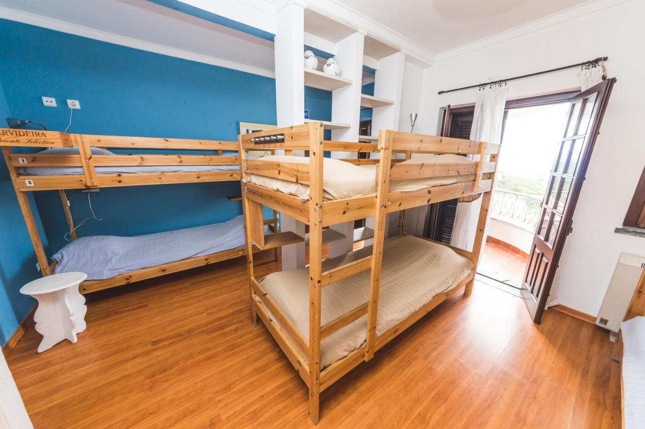 Ericeira Chill Hill Hostel & Private Rooms - Peach Garden Экстерьер фото