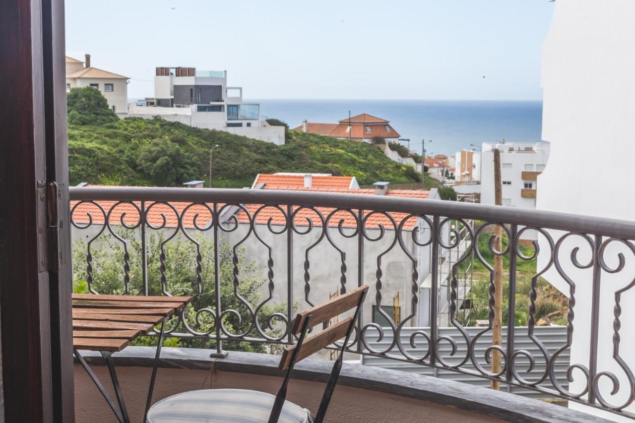Ericeira Chill Hill Hostel & Private Rooms - Peach Garden Экстерьер фото