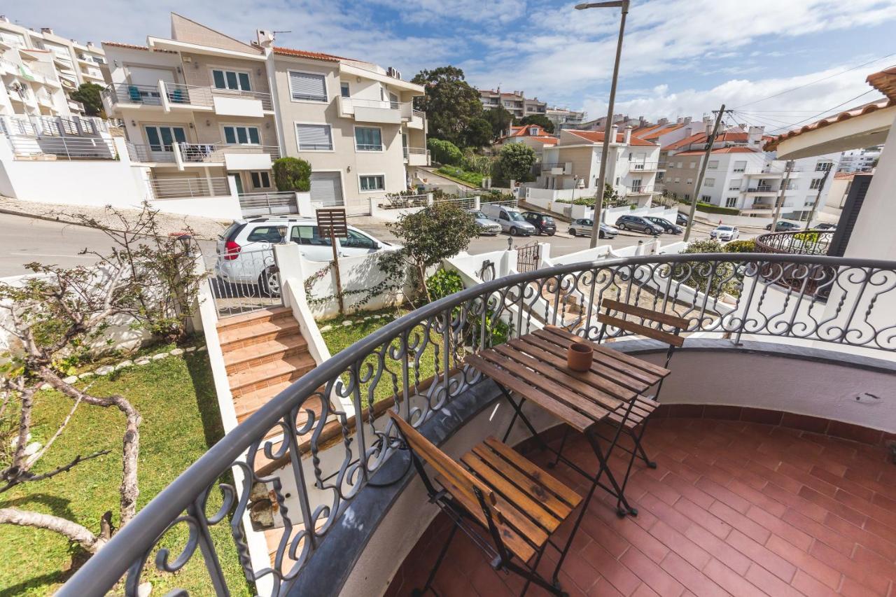 Ericeira Chill Hill Hostel & Private Rooms - Peach Garden Экстерьер фото